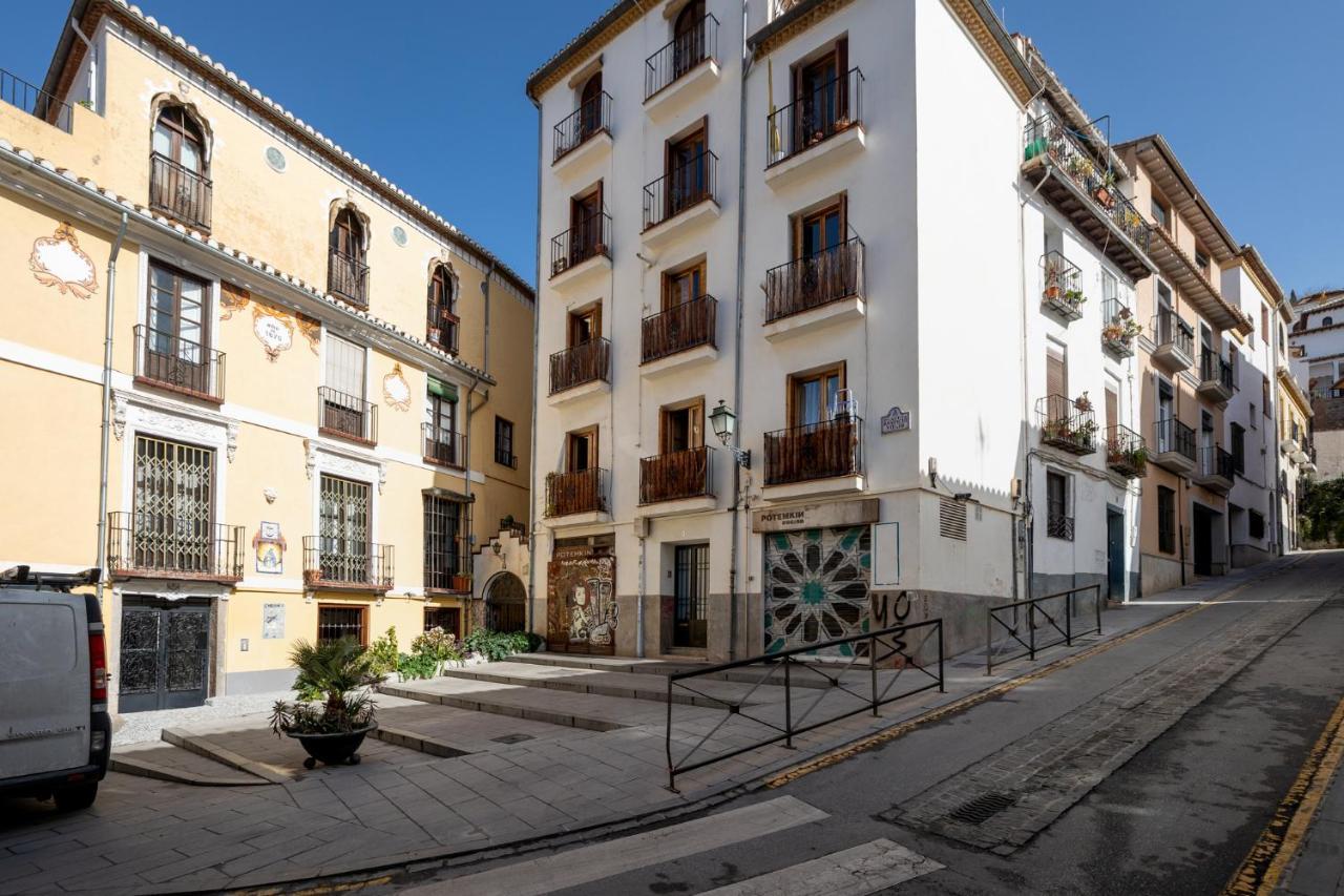 Apartamentos Realejo - Diseno, Confort Y Encanto En El Centro Historico De Гранада Экстерьер фото